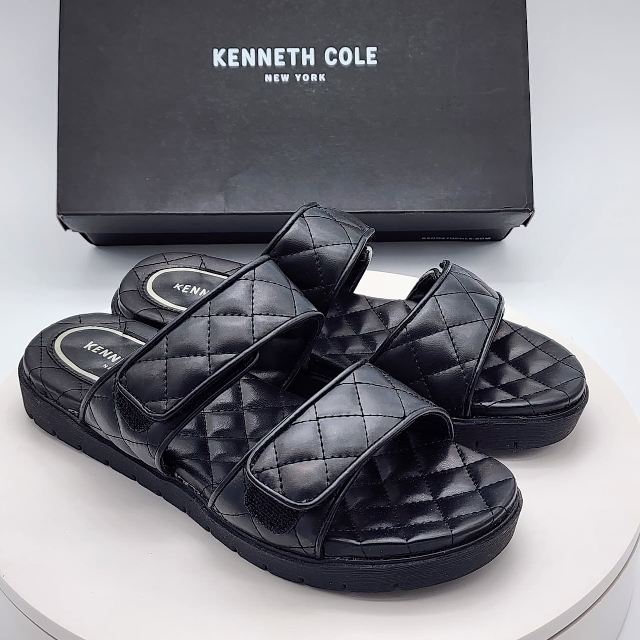 Kenneth Cole New York Reeves Women's Black Quilted 2-Band Platform Sandals 7